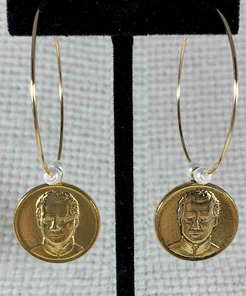 Seelos Gold Hoop Earrings