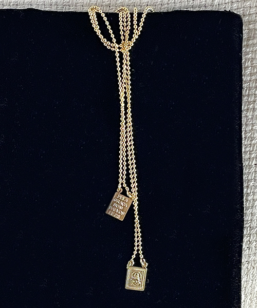 Scapular necklace