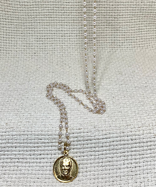 36" Seelos pearl necklace