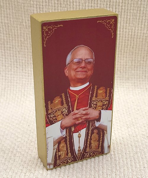 Pope Leo prayer block